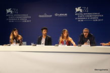 L'équipe du film Mektoub my love d'Abdellatif Kechiche à la Mostra de Venise 2017